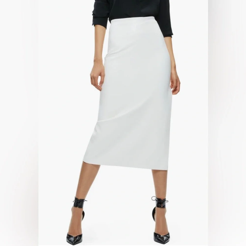NWT $295 Alice + Olivia Maeve Back Slit Faux Leather Midi Skirt in Off White!
